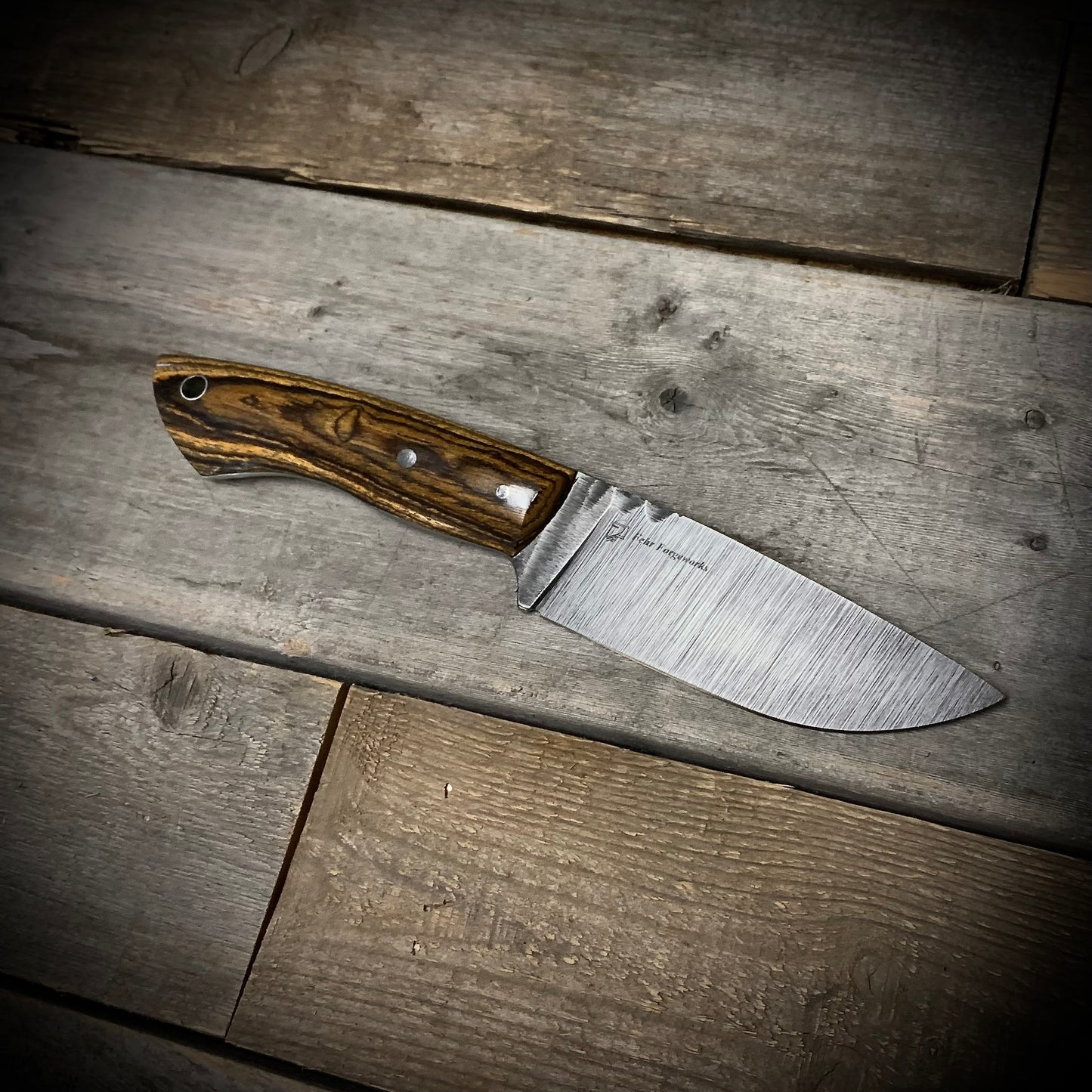 Auxiliary V2 Hunting Knife