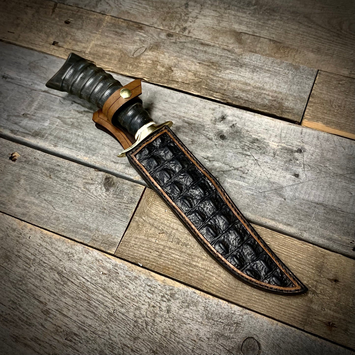 Damascus Bowie Bison Horn Handle