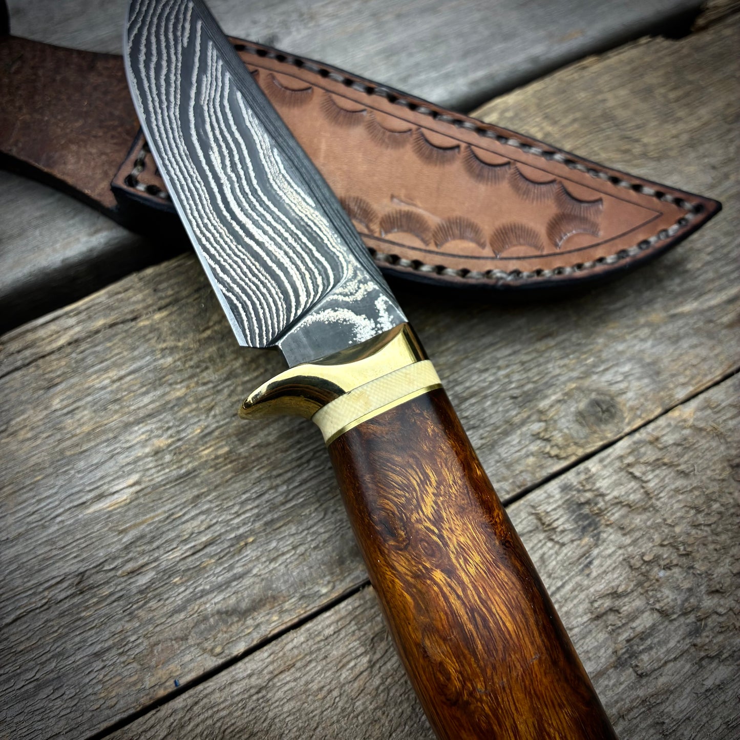 Damascus Hunter Desert Ironwood Burl Handle