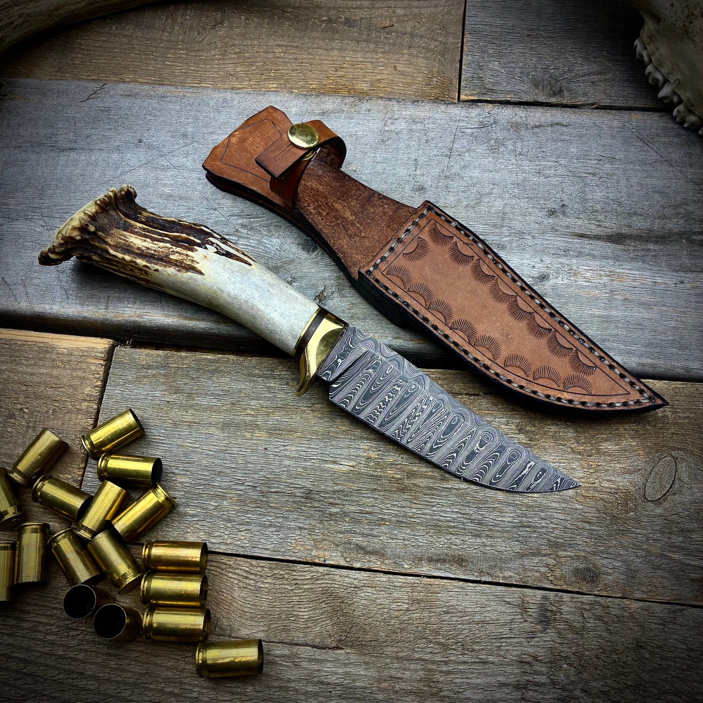 Damascus Hunter Antler Handle